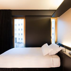 City Zimmer mit Kingsize-Bett